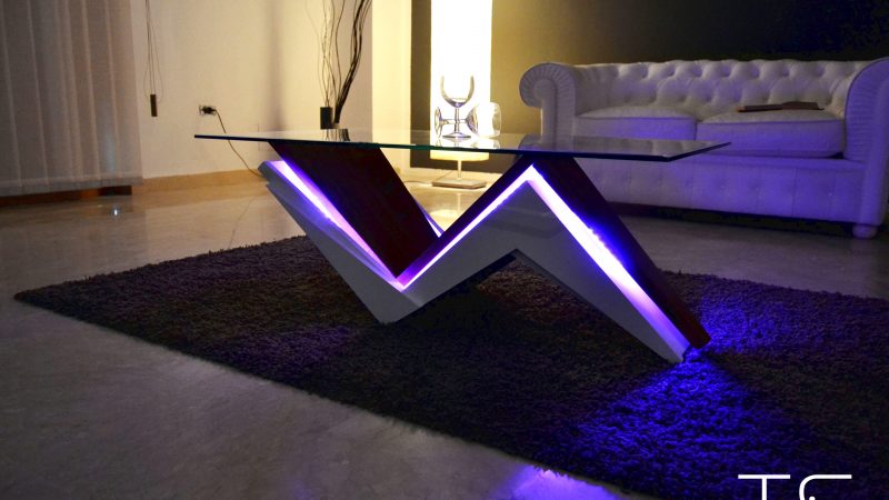 Moderne Couchtische mit LED-Beleuchtung